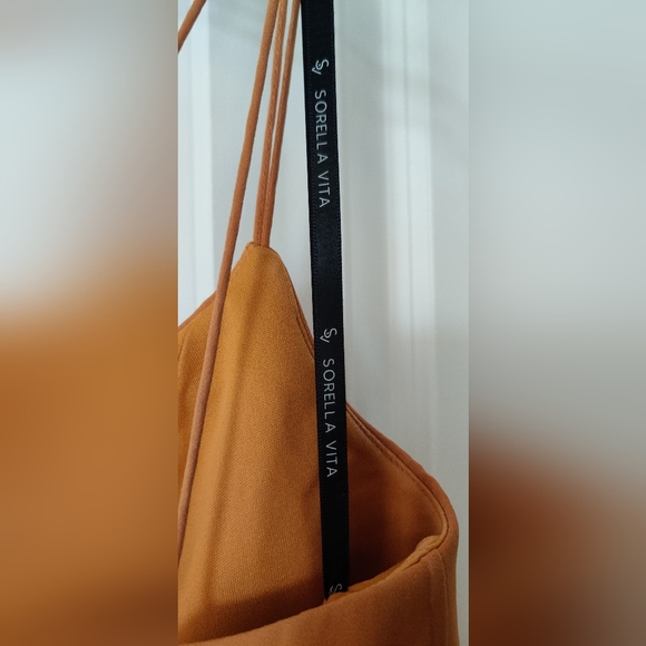 Sorella Vita gown - Picture 4 of 4